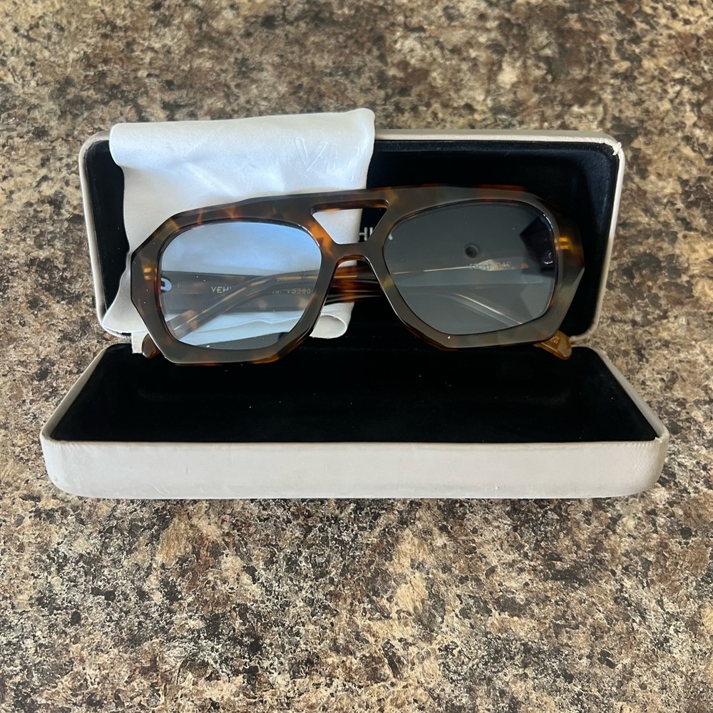 VEHLA River Tortoise Hexagonal Frame Sunglasses with Blue Lenses